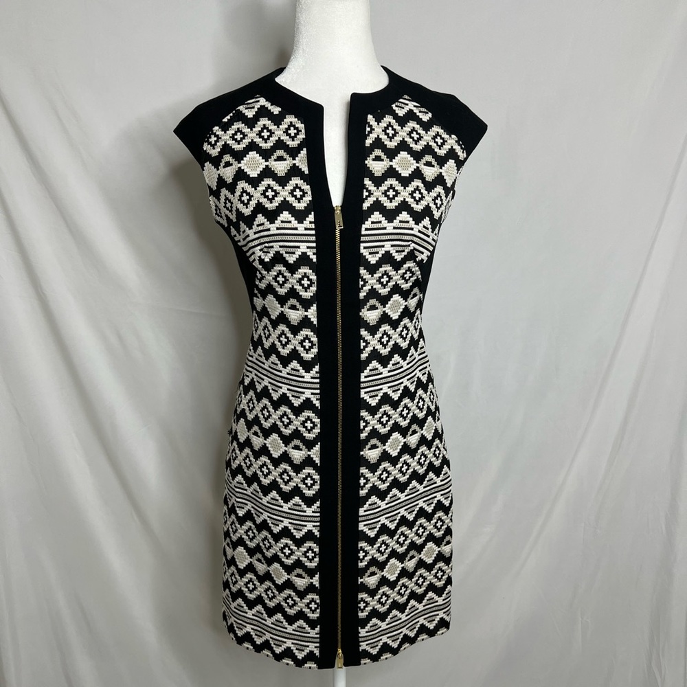Ted Baker Ethelred metallic printed zip cocktail dress size 1 equal to a 4 US.